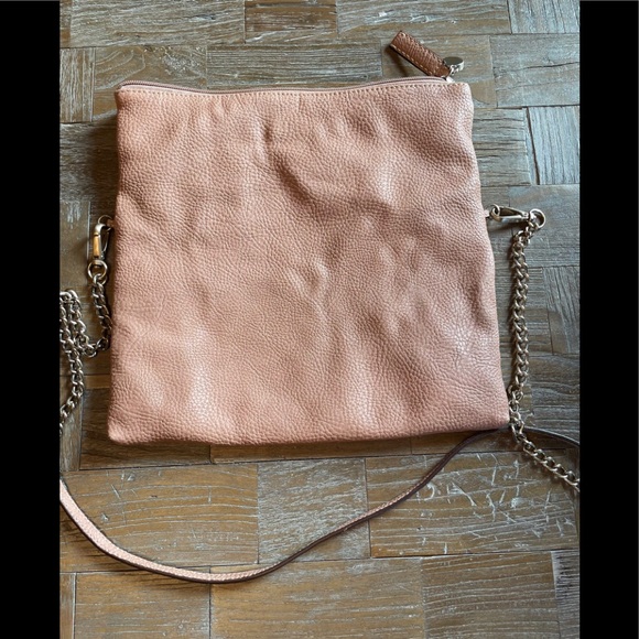 Live Love Loft Two Tone Envelope Crossbody Clutch🖤 - Picture 4 of 16